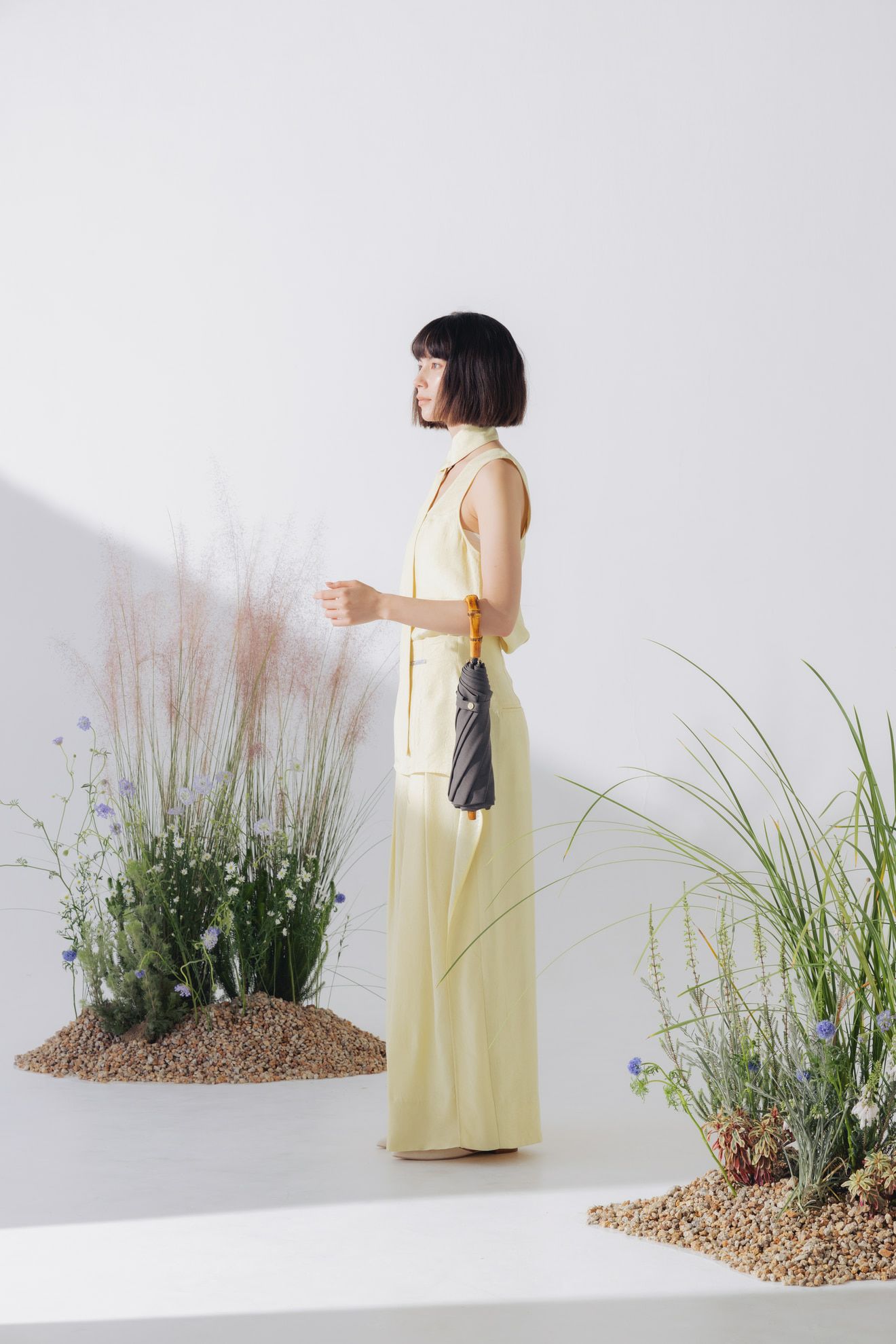 完全遮光日傘 UV100%カット 2段EASY 折りたたみ日傘 シャンブレー