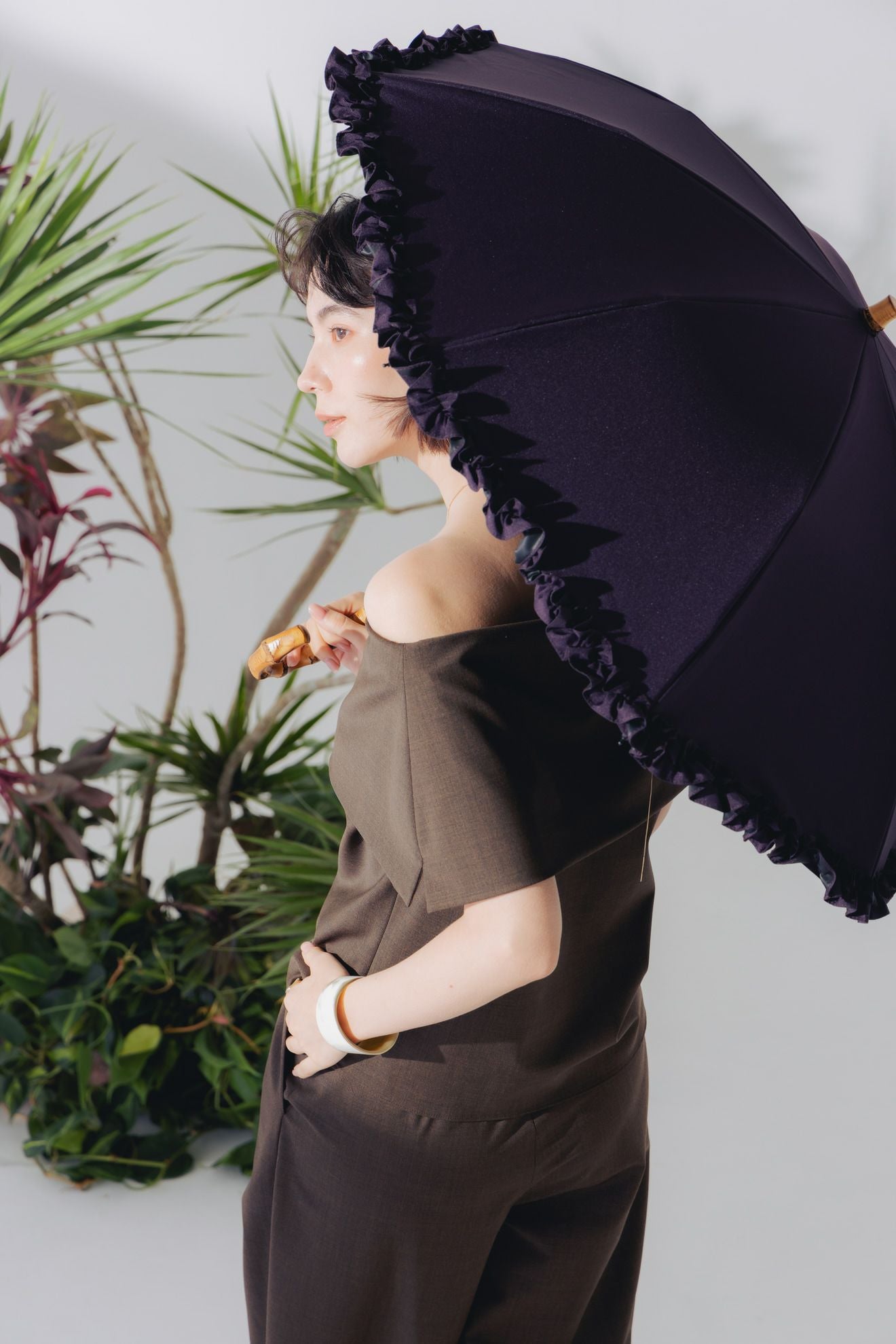 アントゥーレ untule 日傘 長傘S フリル ダークグレー 晴雨兼用 完全遮光100% 日傘 長傘 S（50cm）フリル｜untule公式