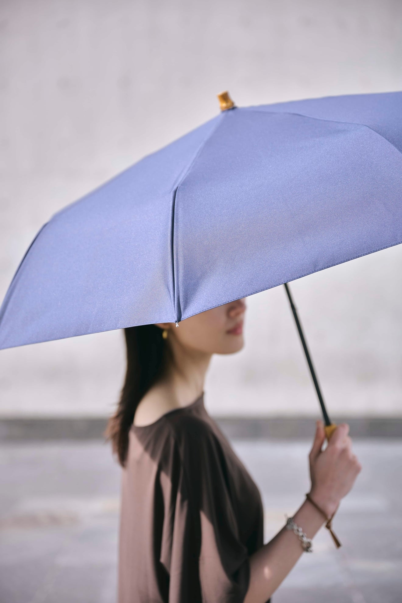 完全遮光日傘 UV100%カット 3段EASY 折りたたみ日傘 ニュートラル