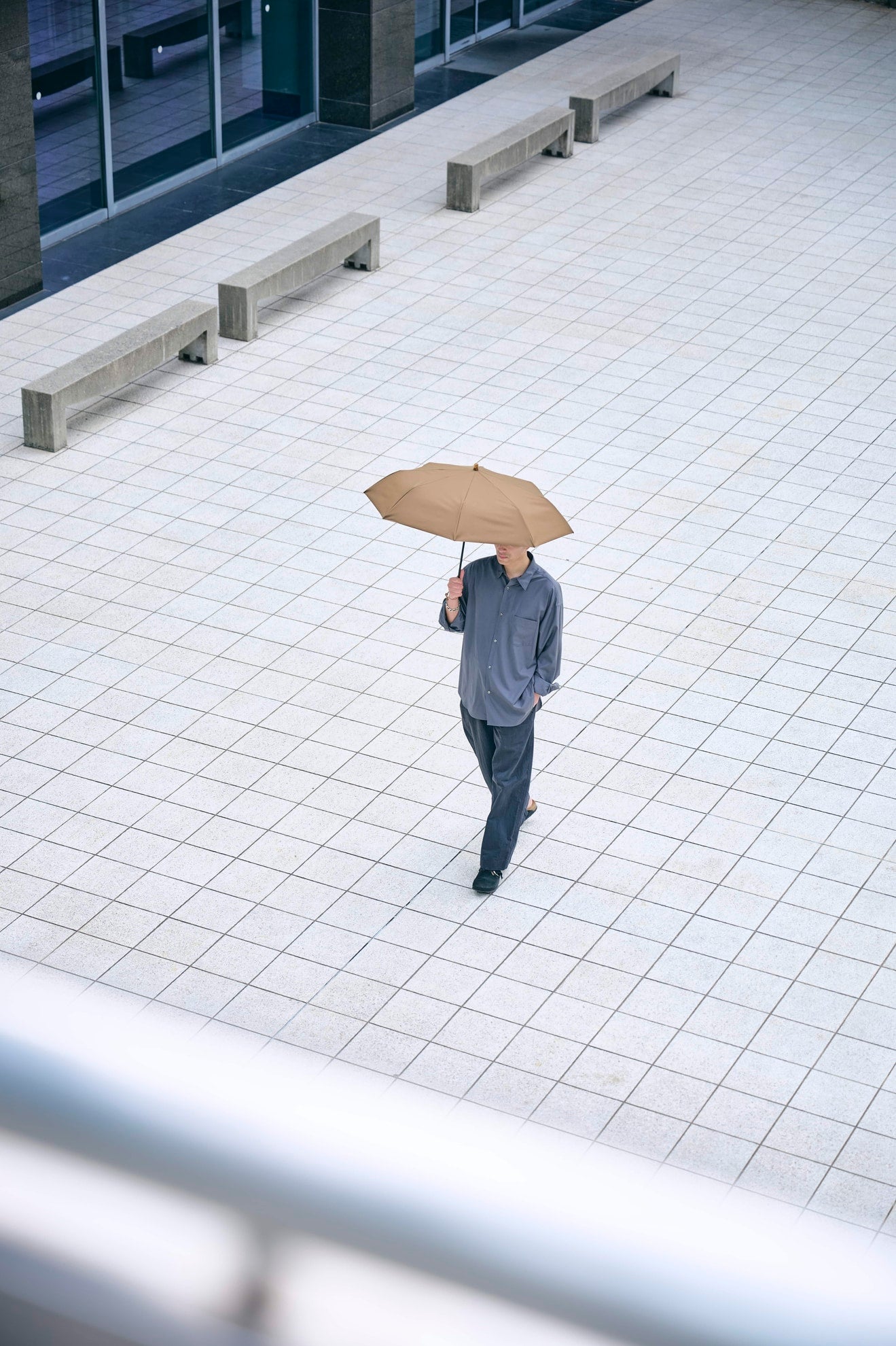 完全遮光日傘 UV100%カット 3段EASY 折りたたみ日傘 ニュートラル