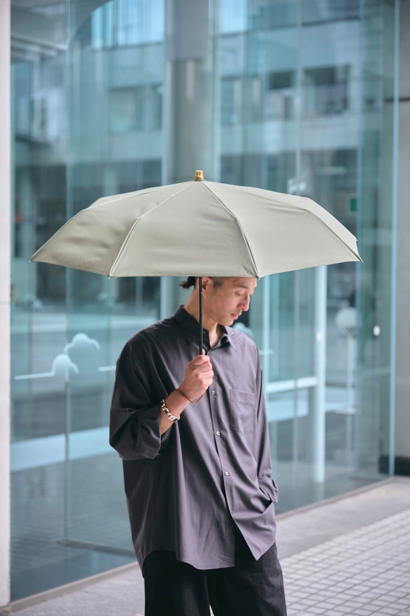 完全遮光日傘 UV100%カット 3段EASY 折りたたみ日傘 ニュートラル